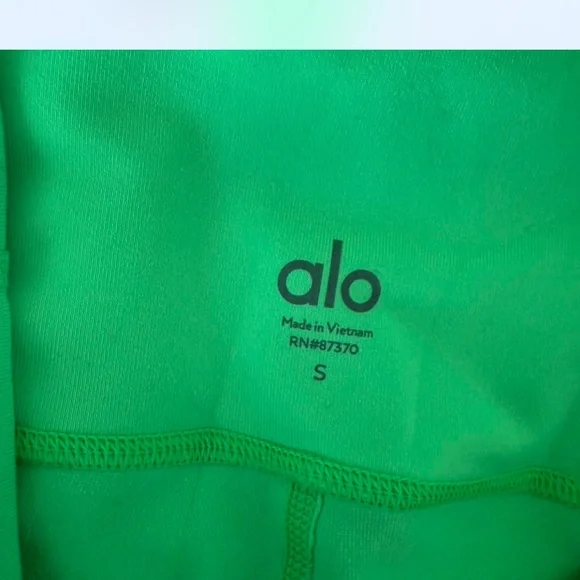 ALO Yoga Bright Green Leggings - Picture 6 of 6
